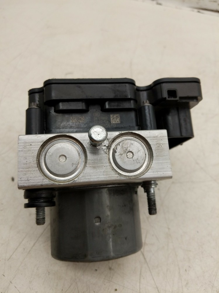 2012-2015 Tesla Model S Hydraulic Control ABS Anti-Lock Brake System Pump Module