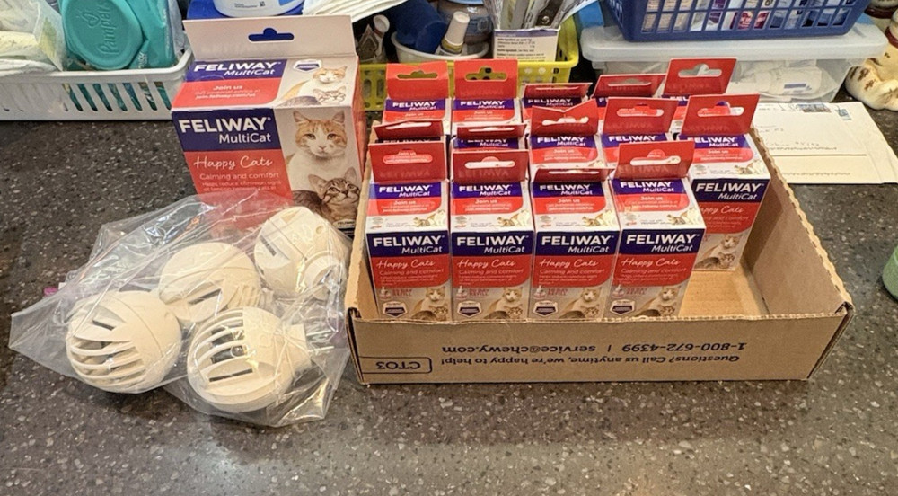 Feliway Multicat Multiple Items! Starter Kit, Refills, and Diffusers! New in Box
