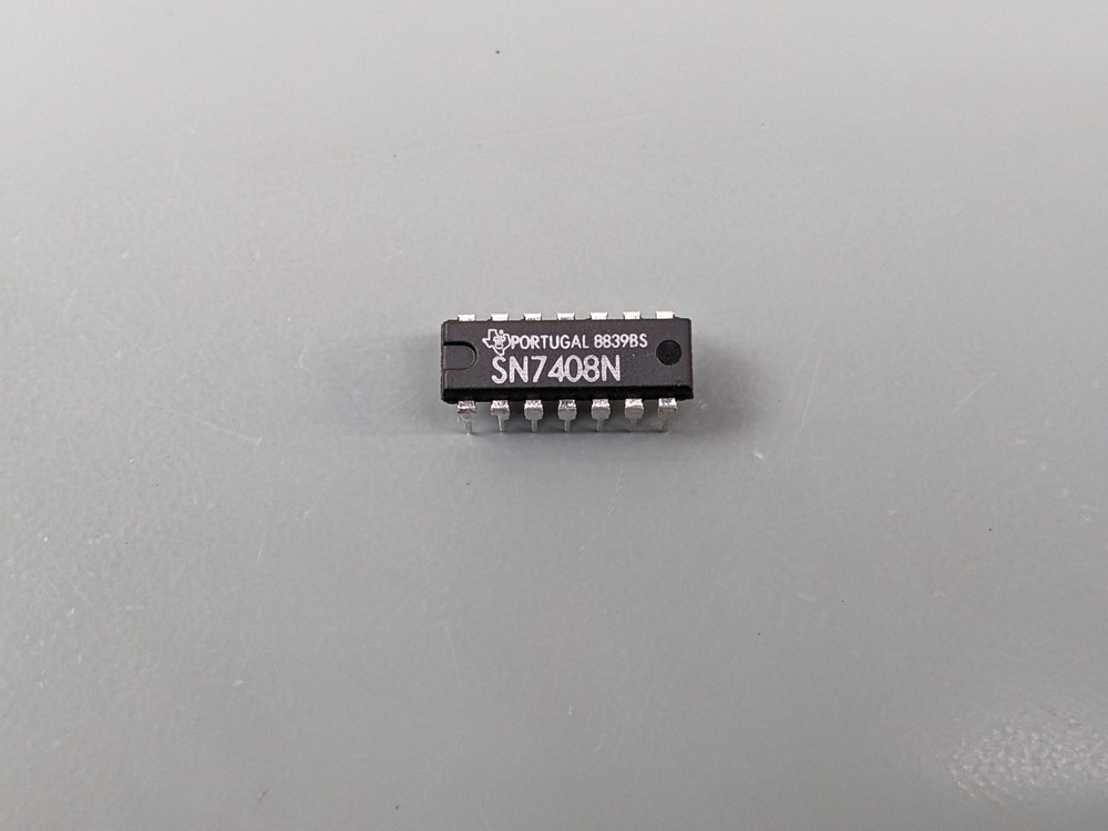 (2) SN7408 ICs Quad 2-input AND Gate, Texas Instruments, NOS