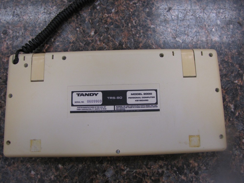 Tandy TRS-80 Model 2000 Personal Computer Keyboard -NB9