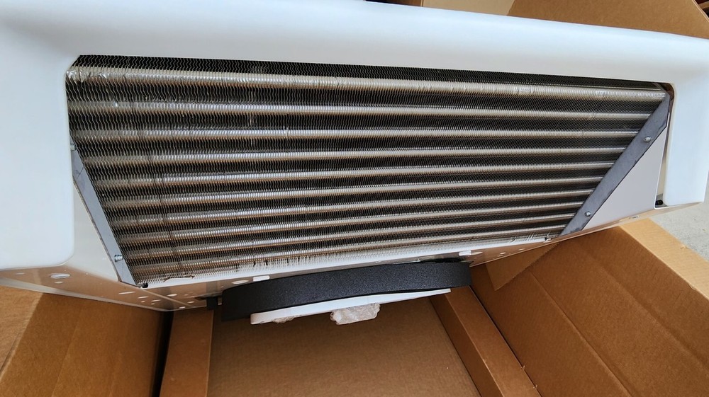 Red Dot AC Unit 12v Rooftop Mount R-6100-4P