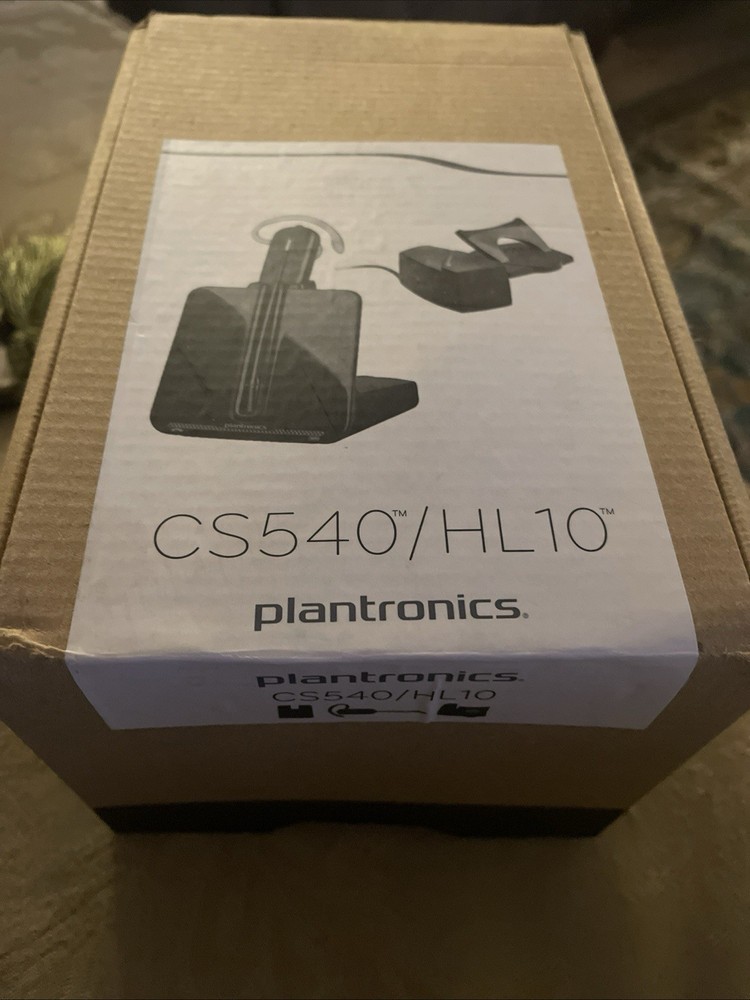 PLANTRONICS Barely Used Telephone Wireless Headset system CS540/HL10