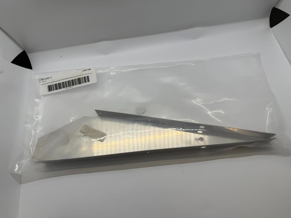 0721107-1 fairing cessna