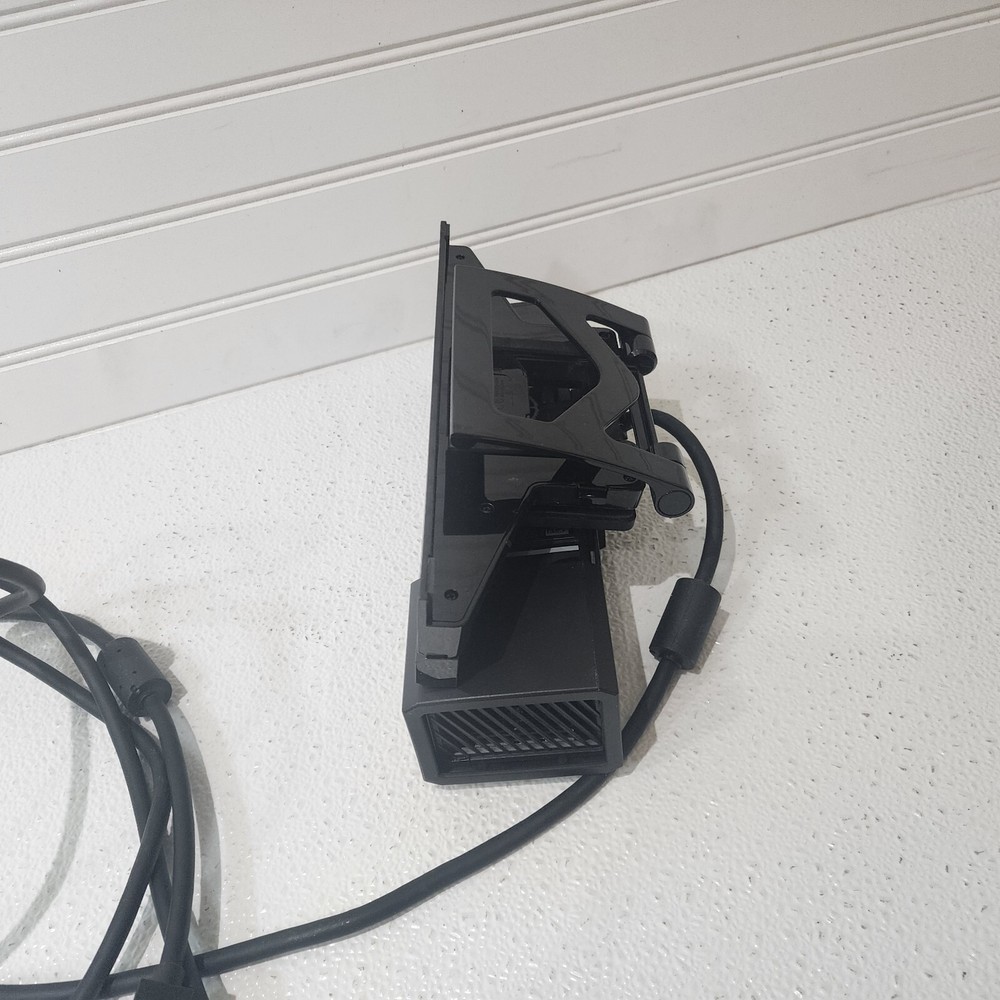 Microsoft Xbox One Kinect Sensor Camera - Black OEM Model 1520 + MOUNT And Cover