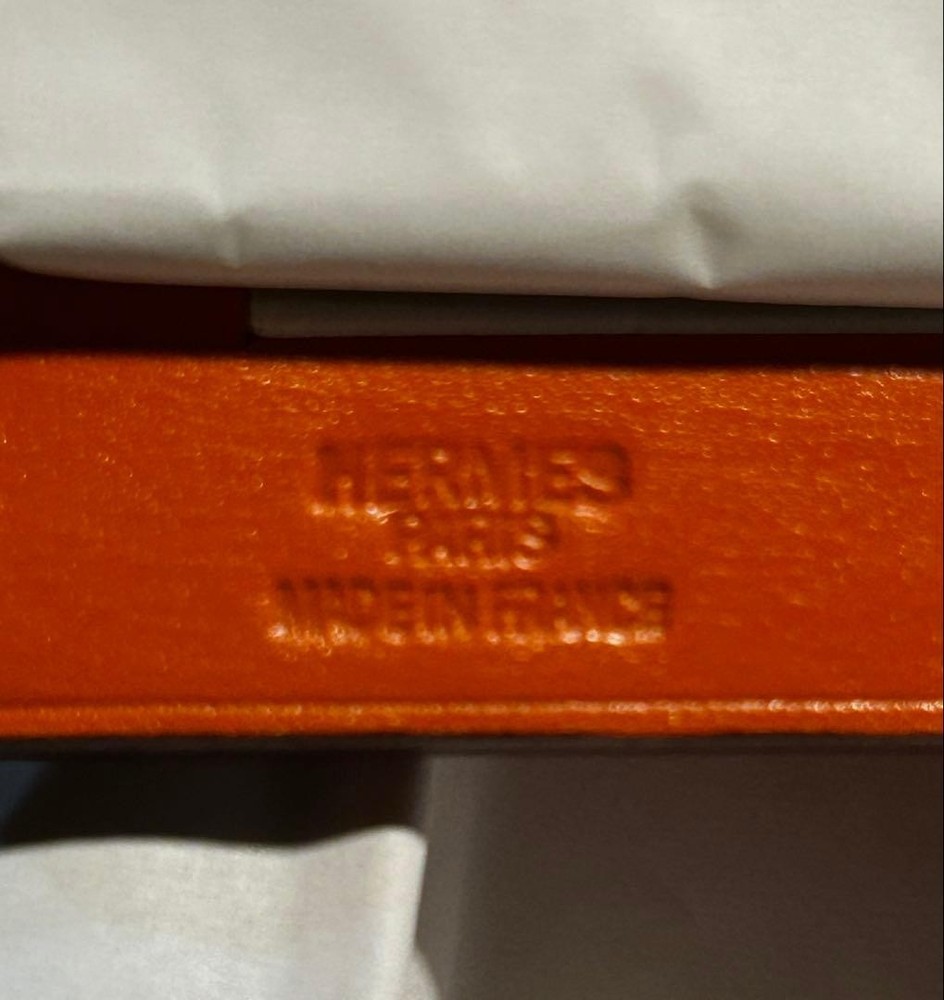 HERMES Leather Compact Mirror Orange Double Sided Embossed logo Present JAPAN