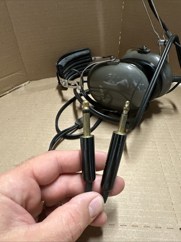 Pilot Avionics PA11-40 Aviation Headset Untested - Superb Condition