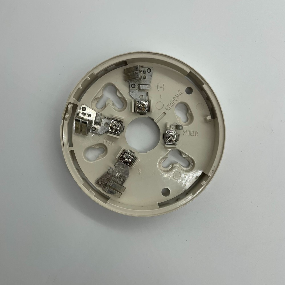 System Sensor B501 Plug-in Detector Base - Same Day Shipping (SEALED)