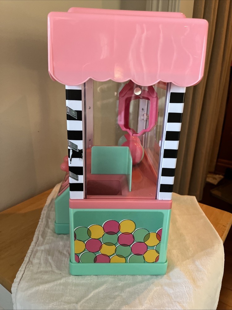 Mini LOL Claw Machine