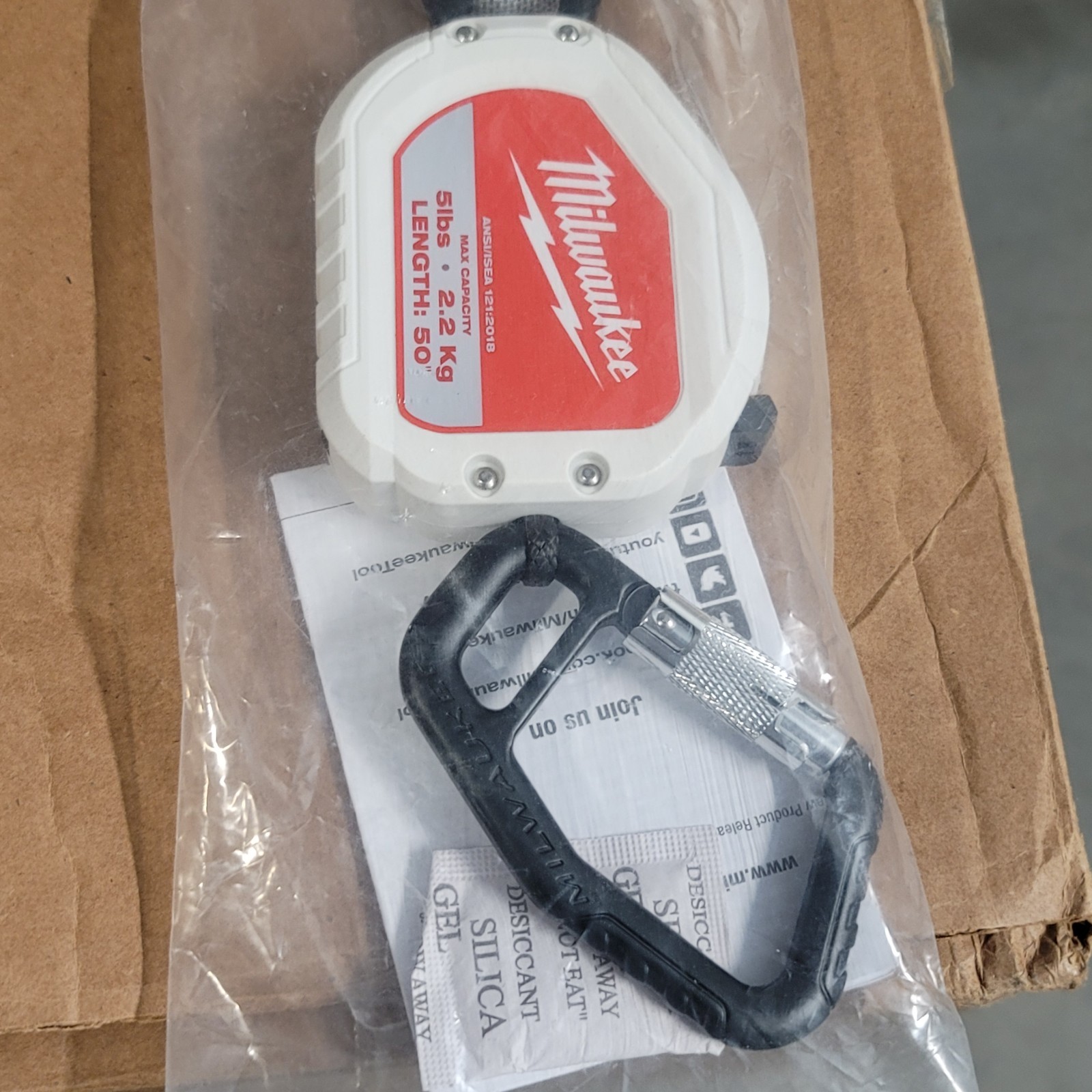 Milwaukee Tool 48-22-8825 50" Retractable Tool Lanyard 5 lbs Quick Connect