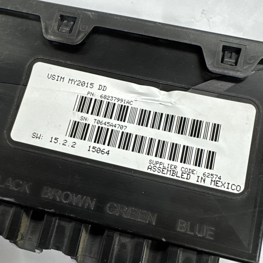 CORE 15-16 Dodge Ram Genuine Mopar Vehicle Systems Interface Module 68237991AC