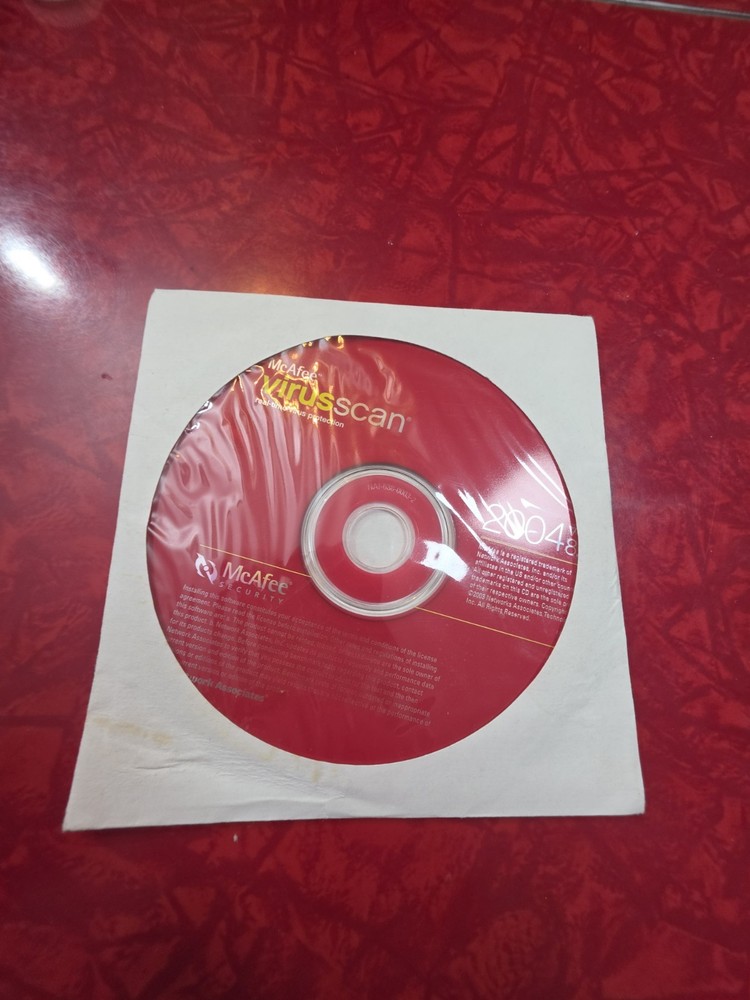 McAfee Virus Scan 2004 Version 8.0 Disc Only No Scratches