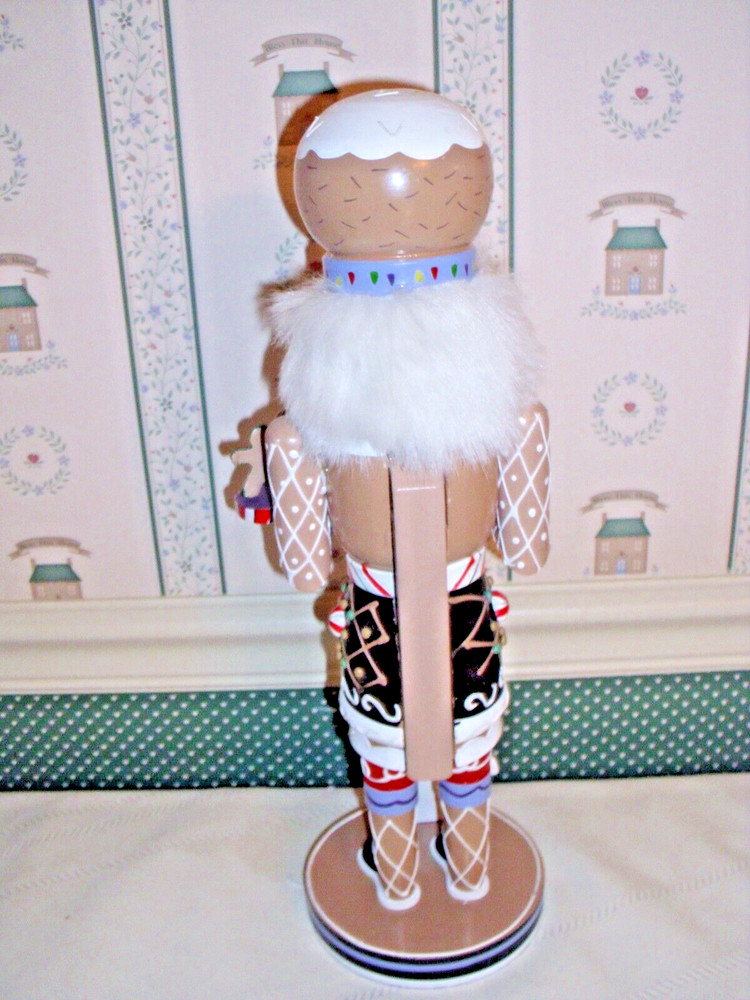 KURT ADLER-16"GINGERBREAD MAN NUTCRACKER -NEW IN BOX-2021