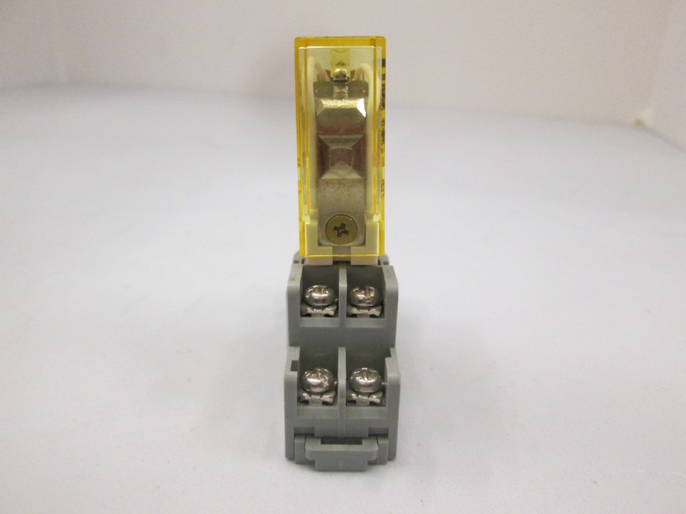 IDEC, RY2S-U Relay w/ SY25-05U Relay Socket, Used