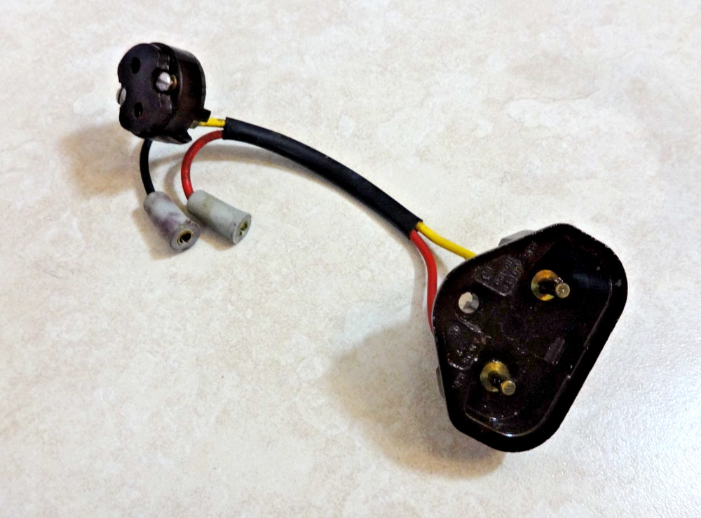 Singer 403A, 404 Sewing Machine Power Terminal Block, & Control Pedal Input Plug