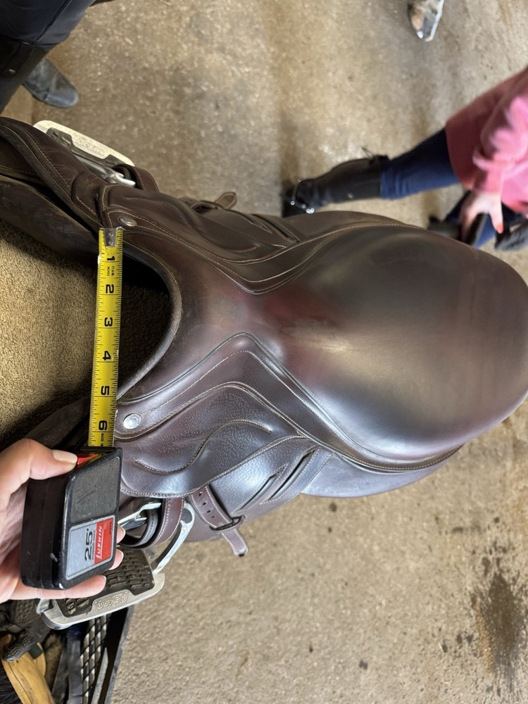 2017 Devoucoux Saddle 17.5