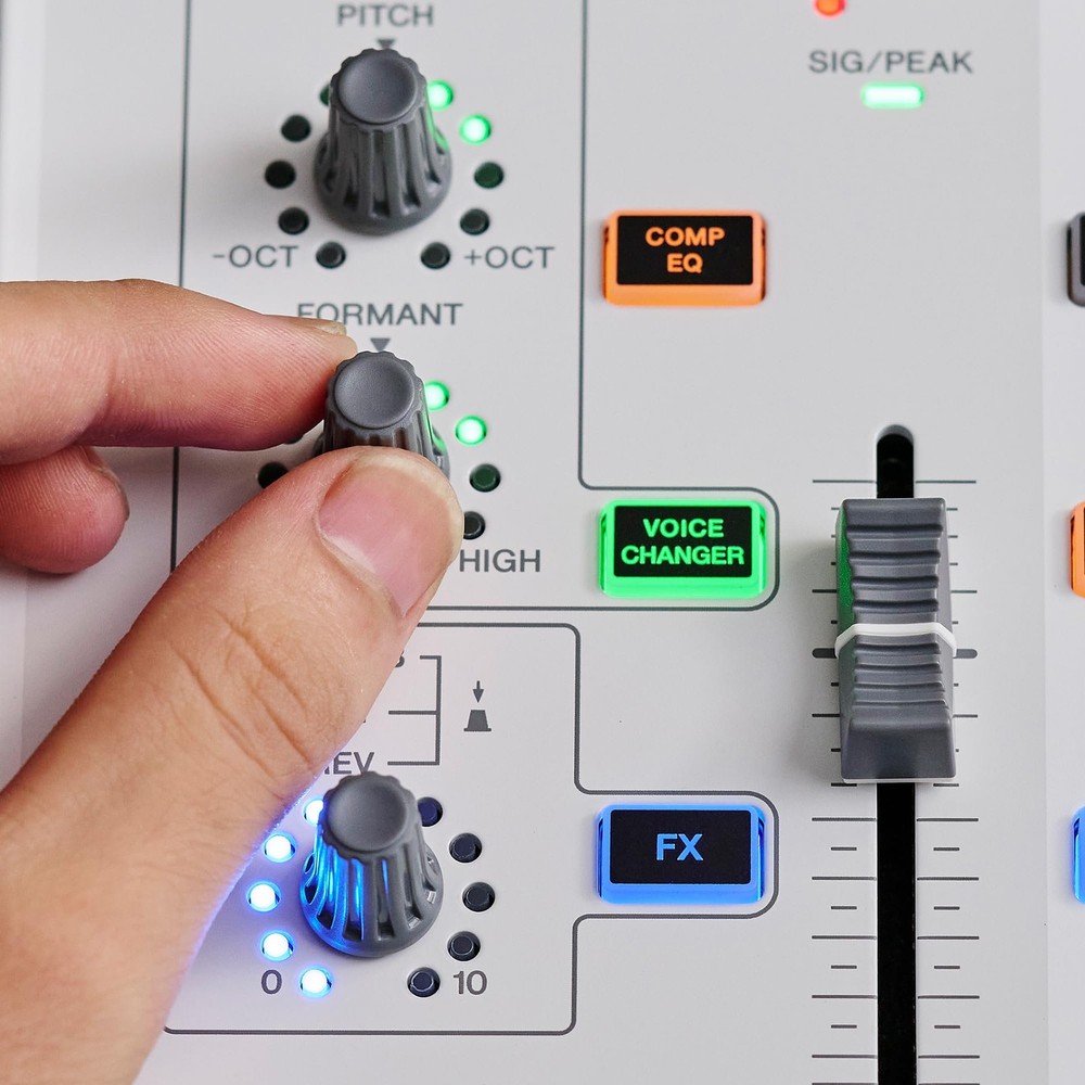 Yamaha AG08 White 8-Channel Live Streaming Loopback Mixer/USB Interface with...