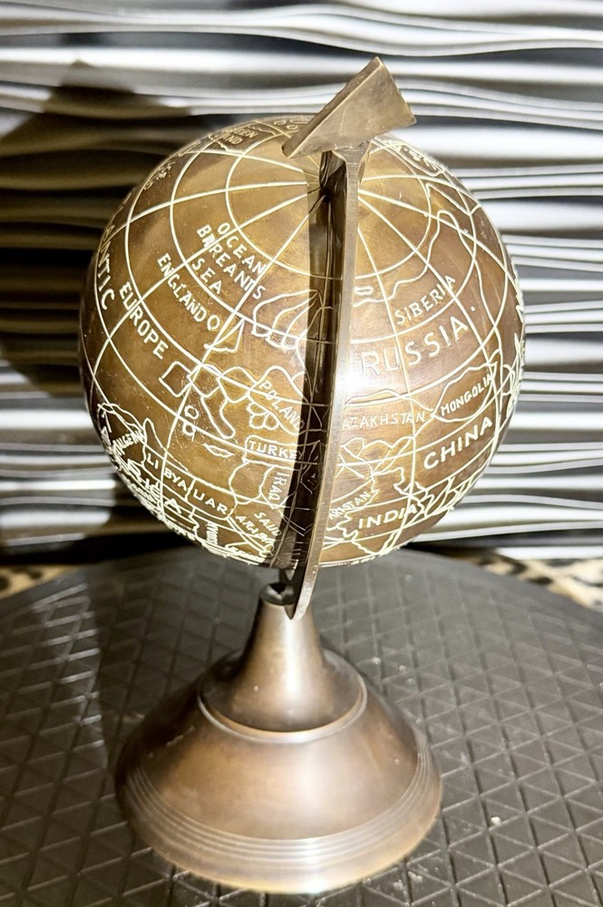 Vtg Brass World Globe. 478