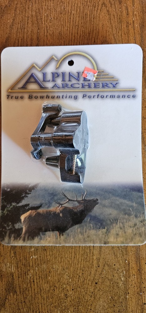 Alpine Archery Bearclaw Screw-In Tree Mount