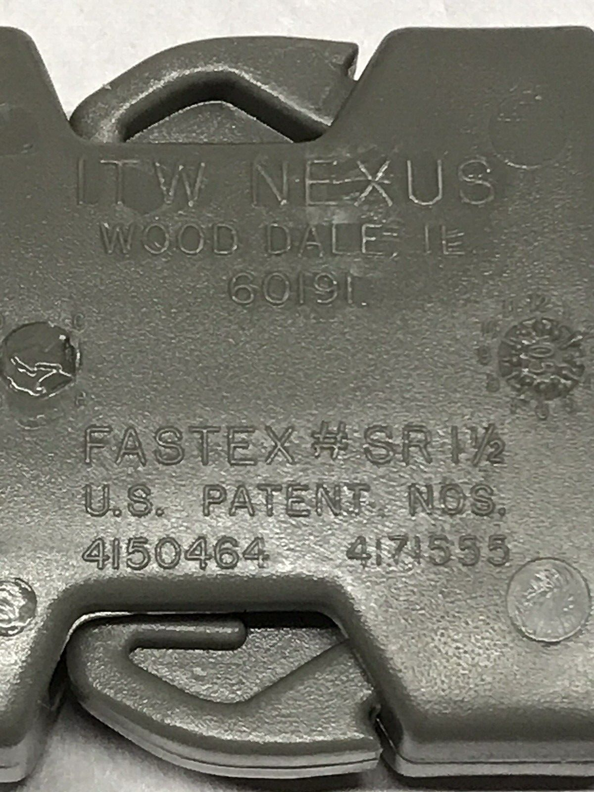 ITW NEXUS Foliage FASTEX Buckle ( # SR 1 1/2 ) 3 1/4 " x 1 1/2 " NOS