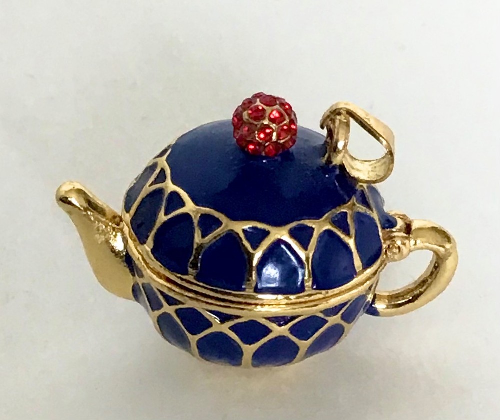 Itty Bitty Teapot Pendant which Opens, Hinged Lid