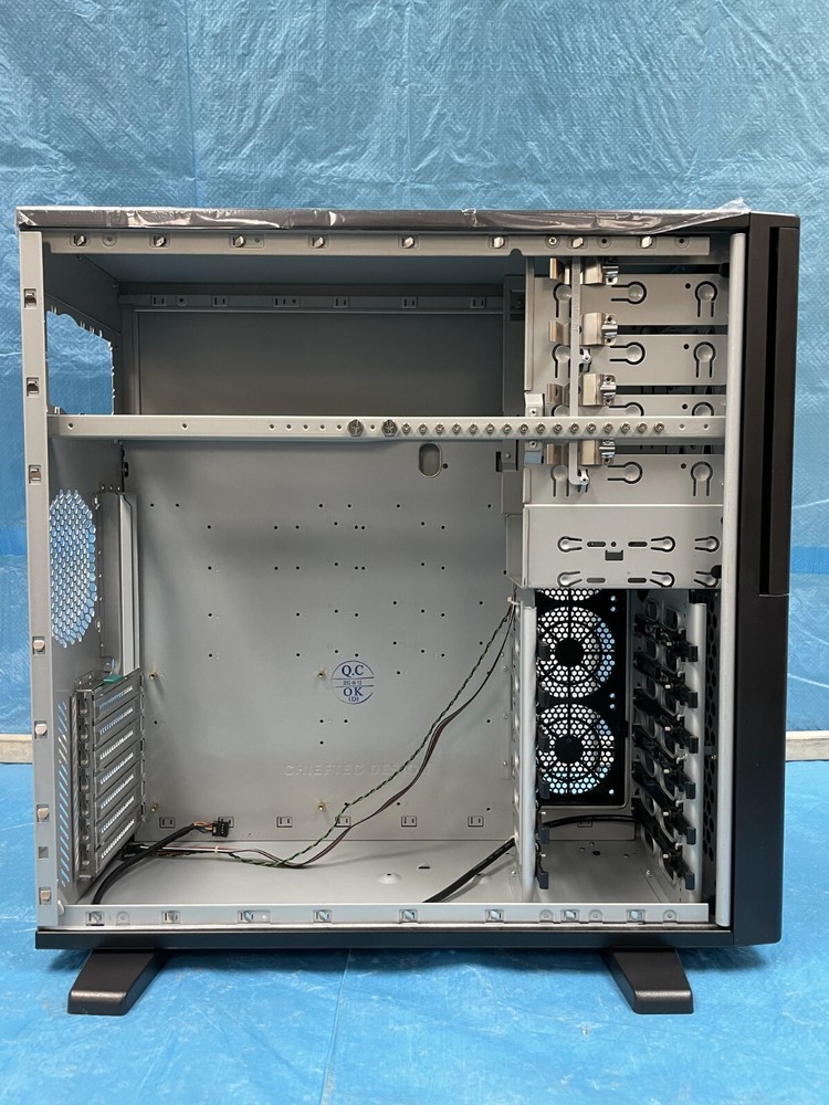 Systemax Chieftec Full Tower Computer Case CX-01B-B-B-U