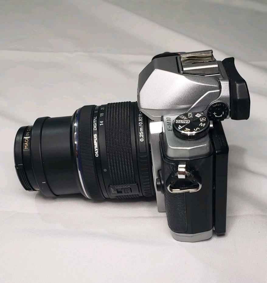 Olympus OM-D E-M10 Digital Camera For Parts