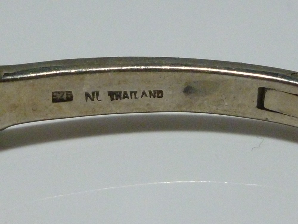 DESIGNER "NL" STERLING SILVER BLUE TOPAZ STACKBLE HINGED BANGLE BRACELET 7.5"