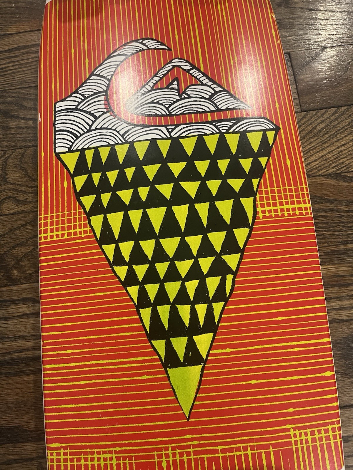 VERY RARE! Quiksilver Cruiser Skateboard W/ Bent Metal Trucks - Matching Wheels