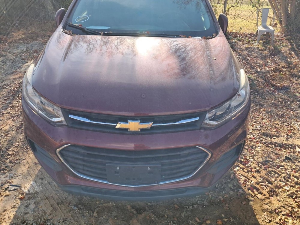 TRAX      2017 Glove Box 4860568