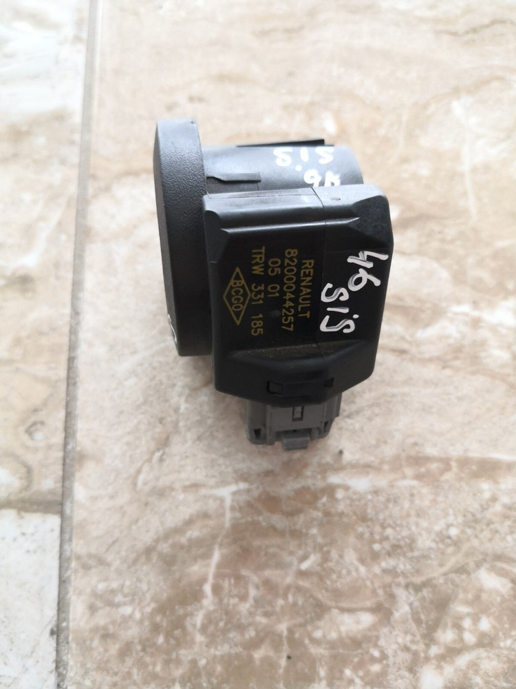 Renault Twingo 2001/Immobilizer ECU/8200044257
