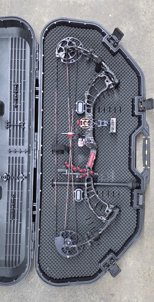 PSE Drury Outdoors Bow Madness 34 Complete Package