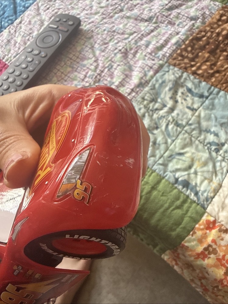 Lighting McQueen Remote Control Car 7 Inches Long