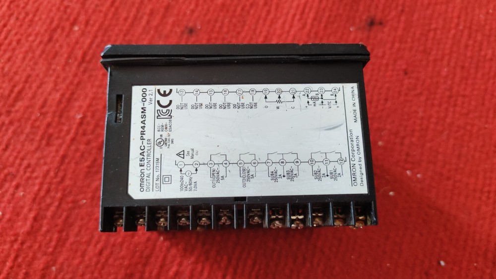 OMRON E5AC-PR4ASM-000 Temperature Controller