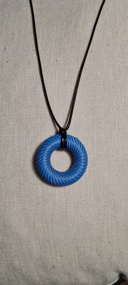 Rodin coil necklace (Blue)