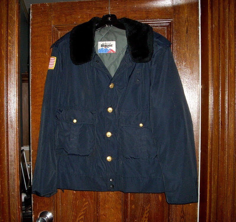 BLAUER NYLON JACKET MENS SIZE 46R