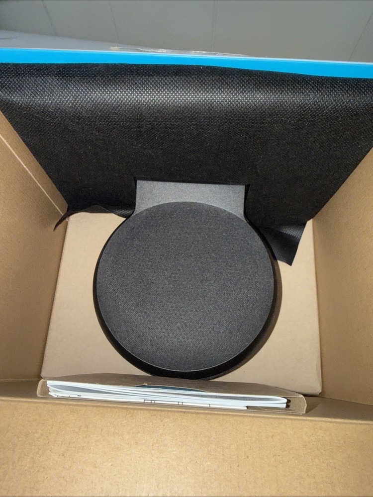 Amazon Echo Show 10 (3rd Gen) – Charcoal