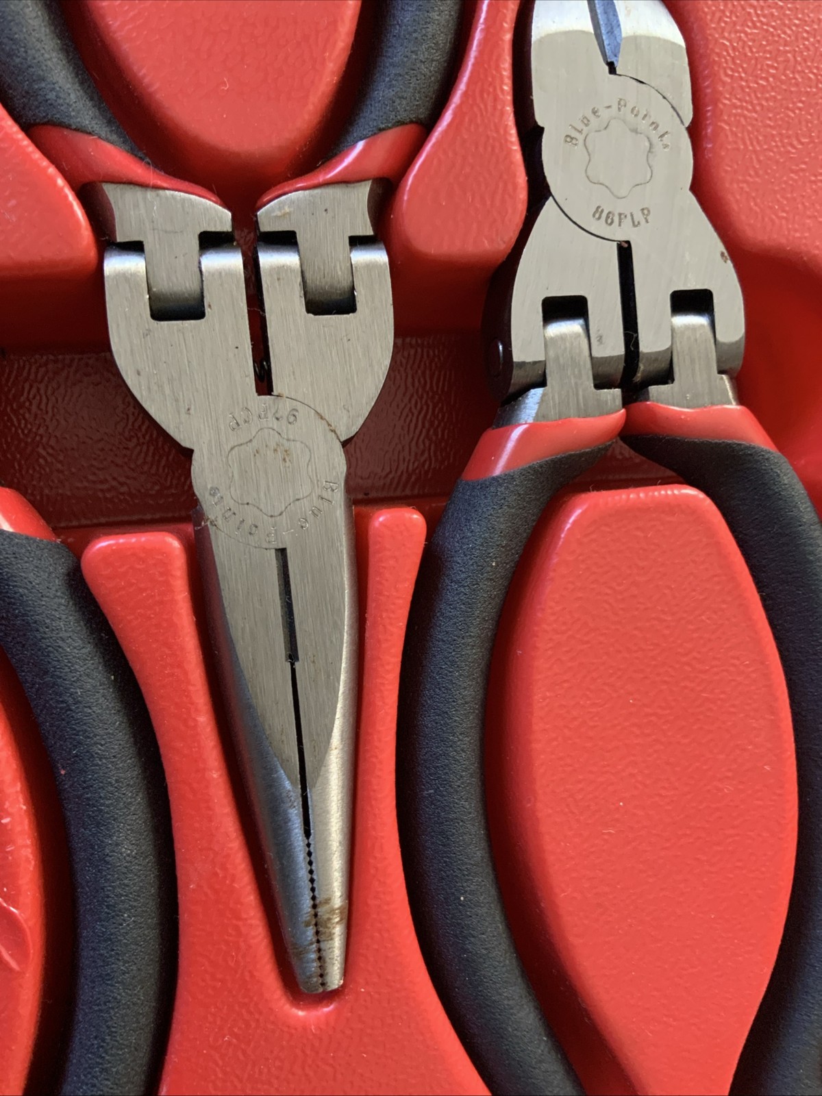 Blue Point 3pc Flexible Pliers Set…3pc…good Snape…tray Is Cracks…