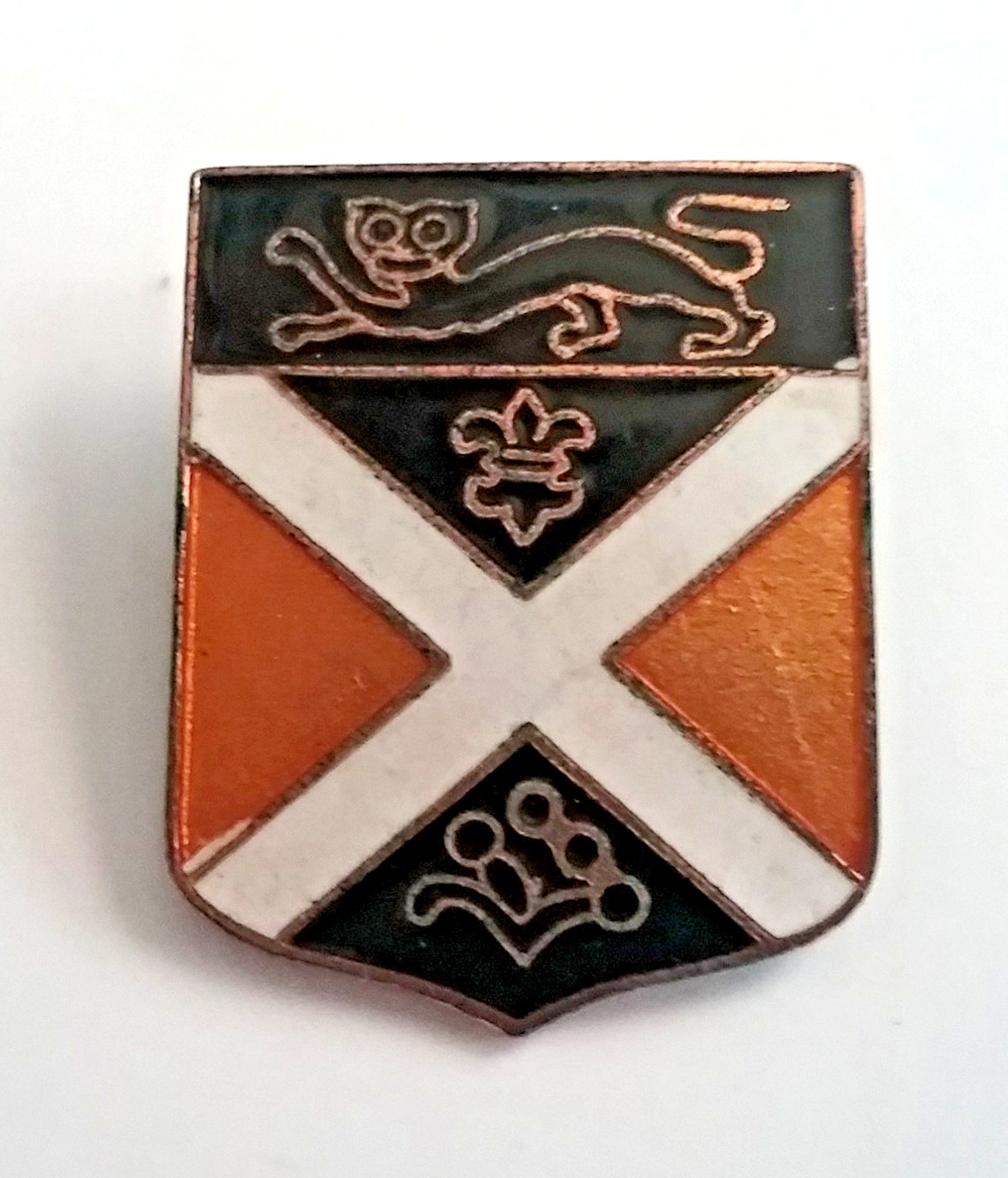 Vtg WWII US Army 169th Infantry Regiment Crest Pin Enamel Giliouchne