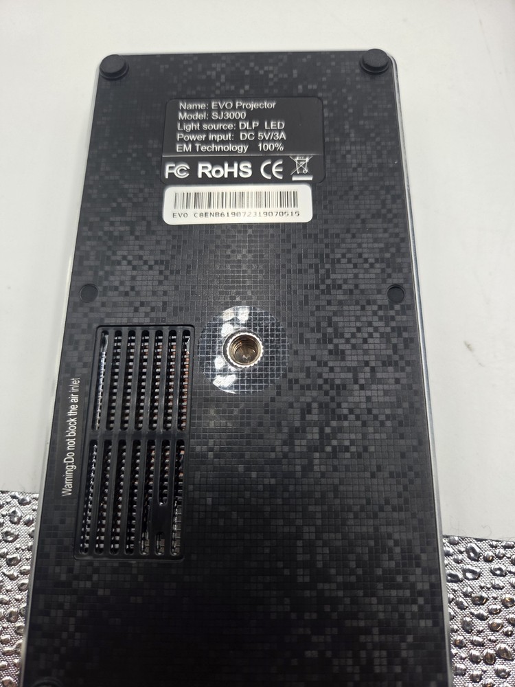 Evo SJ3000 Smart Mini Projector