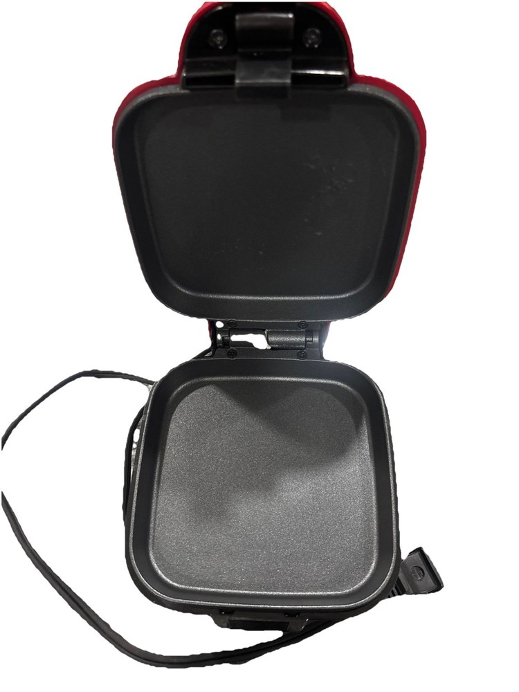 Dash Egg Bite Maker Red