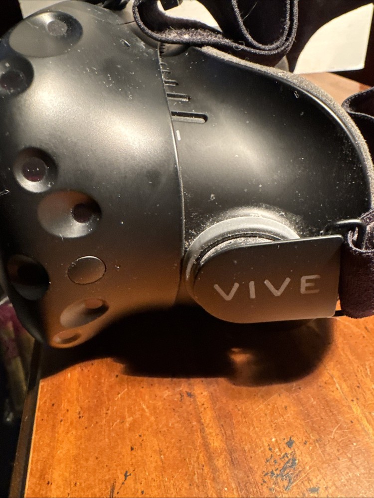 HTC Vive HEADSET ONLY