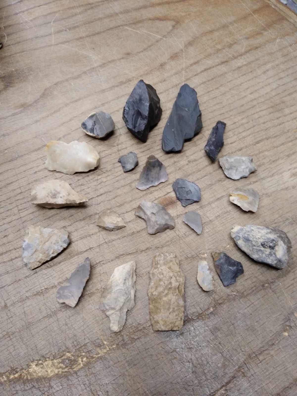 21 Piece Pennsylvania Native American Arrowheads Artifacts Tool Shards Lot