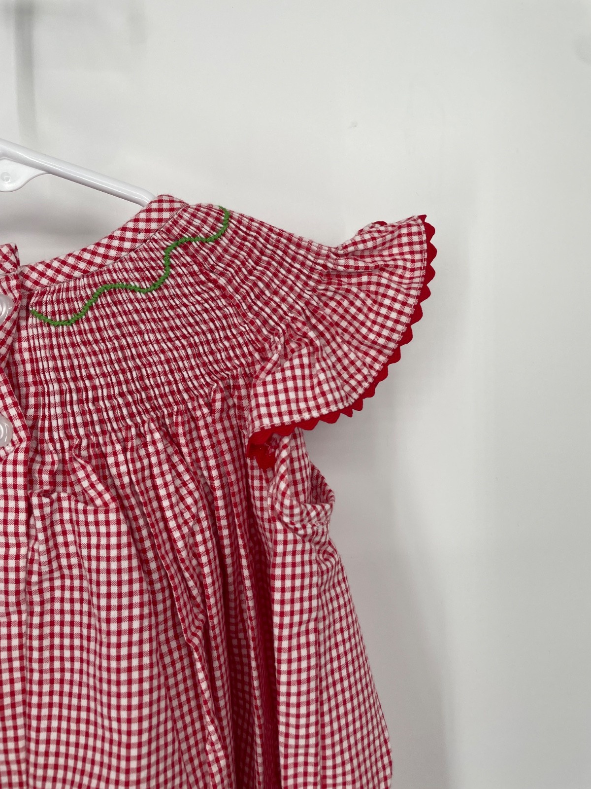 Classic Whimsy Girls Strawberry Smocked Dress Size 18 mo Red Gingham NWT