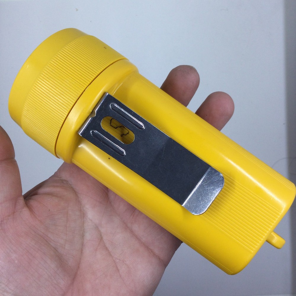 YELLOW Ikelite MINI C-LITE Underwater Dive Light With Clip - Tested