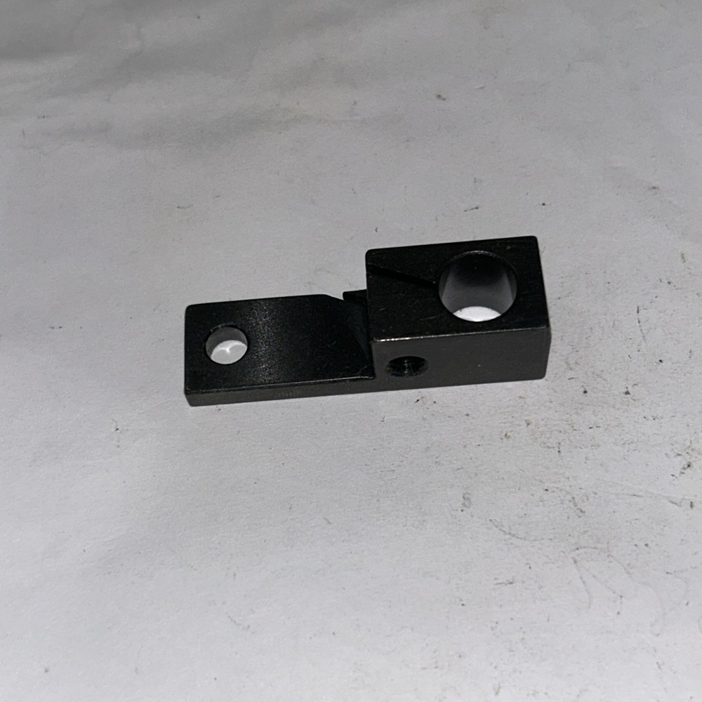 125156 Clamp. Hold down