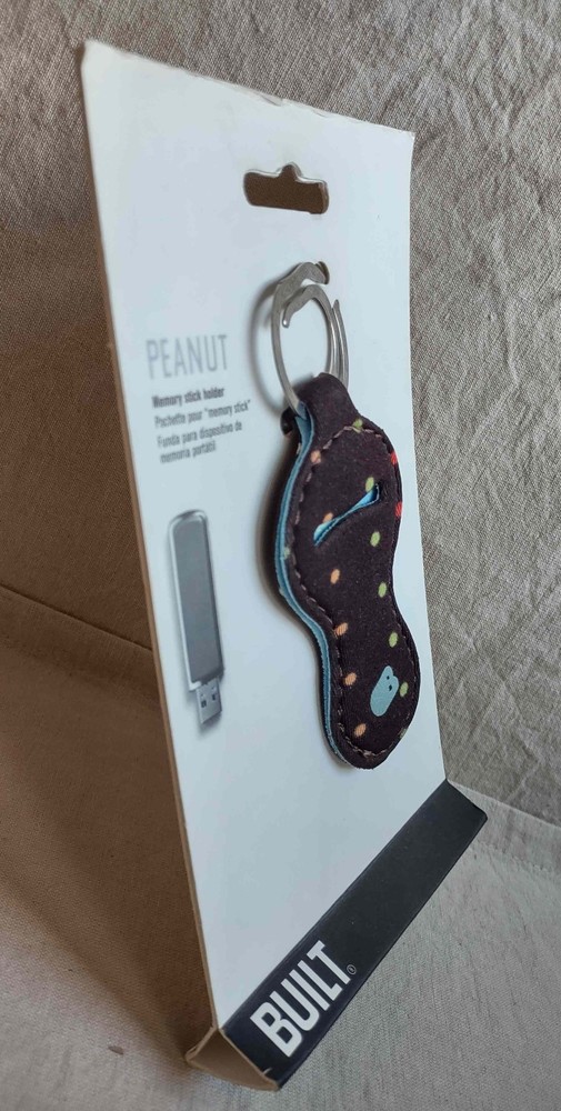 Peanut Memory Stick Holder (Built NY), NEW