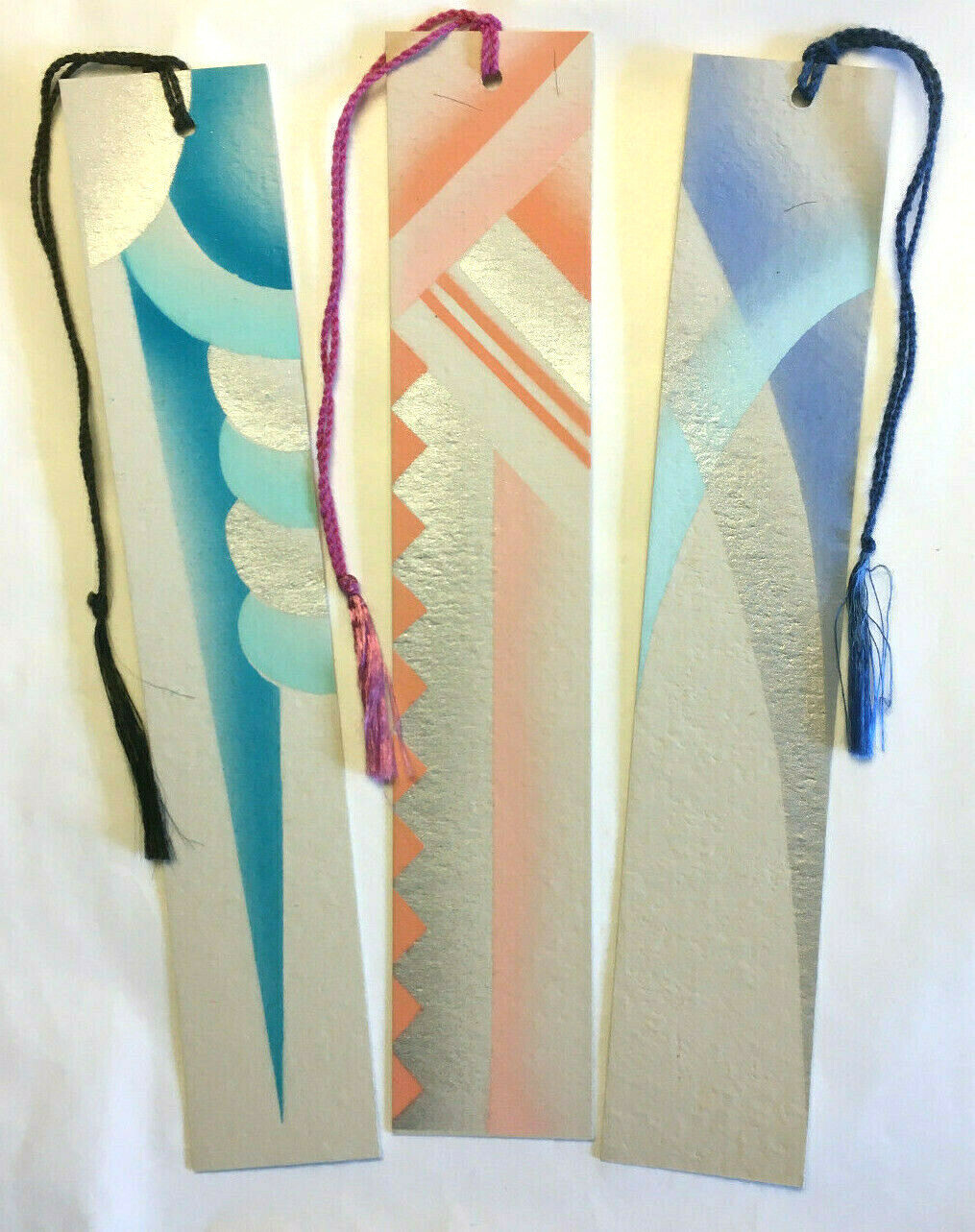 (3) Unused Vintage Art Deco Bridge Tallies Vivid Orange Blue Green Silver Buzza