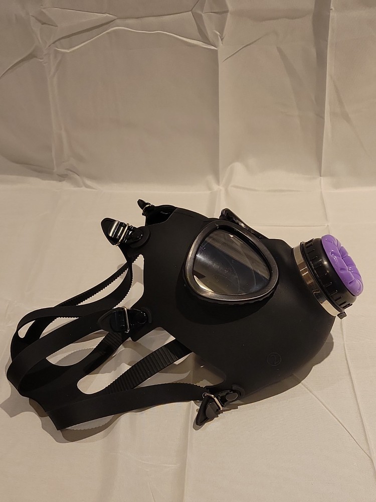 Deep Stroker Gas Mask, medium type (most common), with medium/strong grip sleeve