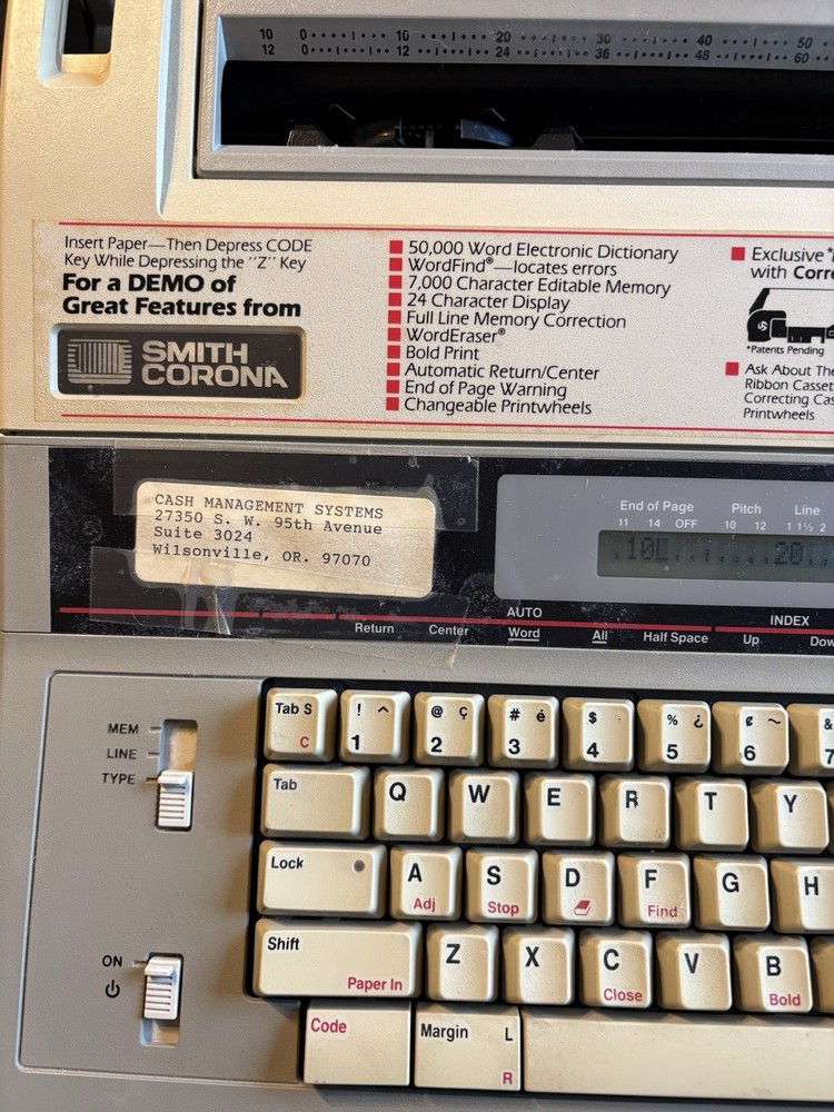 Smith Corona XD-5600 Electronic Memory Typewriter, Pre-Owned, Tested.