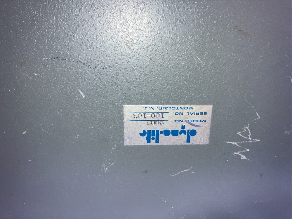 Dyna-lite 2002 Dynalite